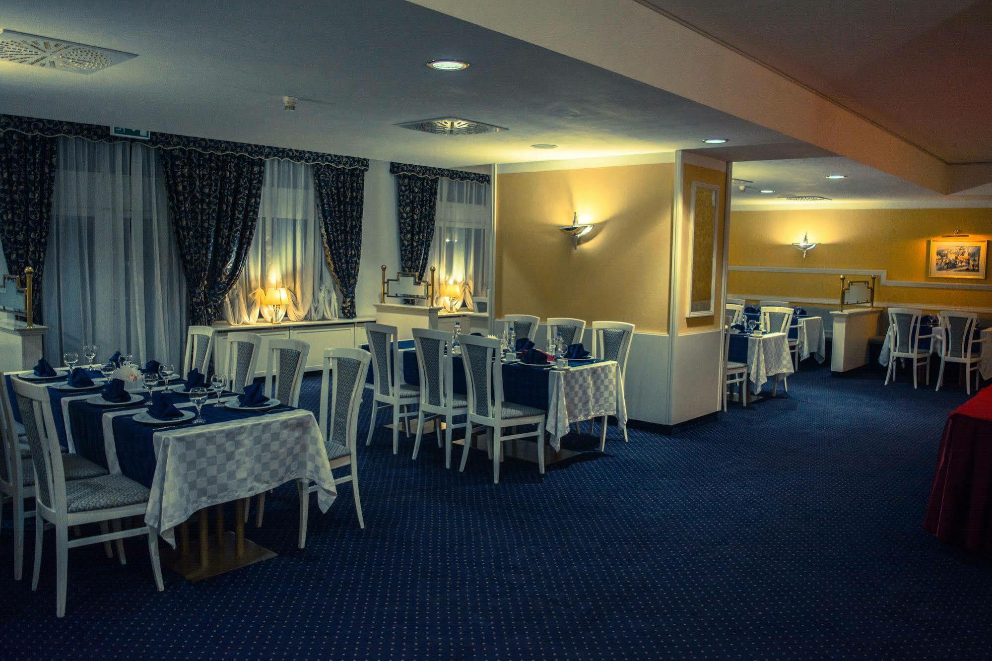 Shodlik Palace Tashkent Bagian luar foto